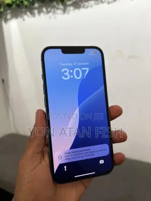 Photo - Apple iPhone 13 128 GB Blue