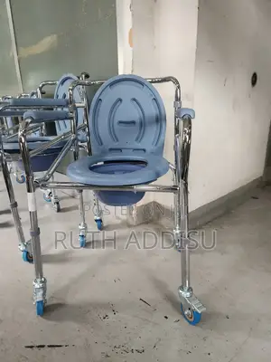 Commode Mini Wheel Wheelchair轟隆commode Wheelchair麻豆wheelchair New