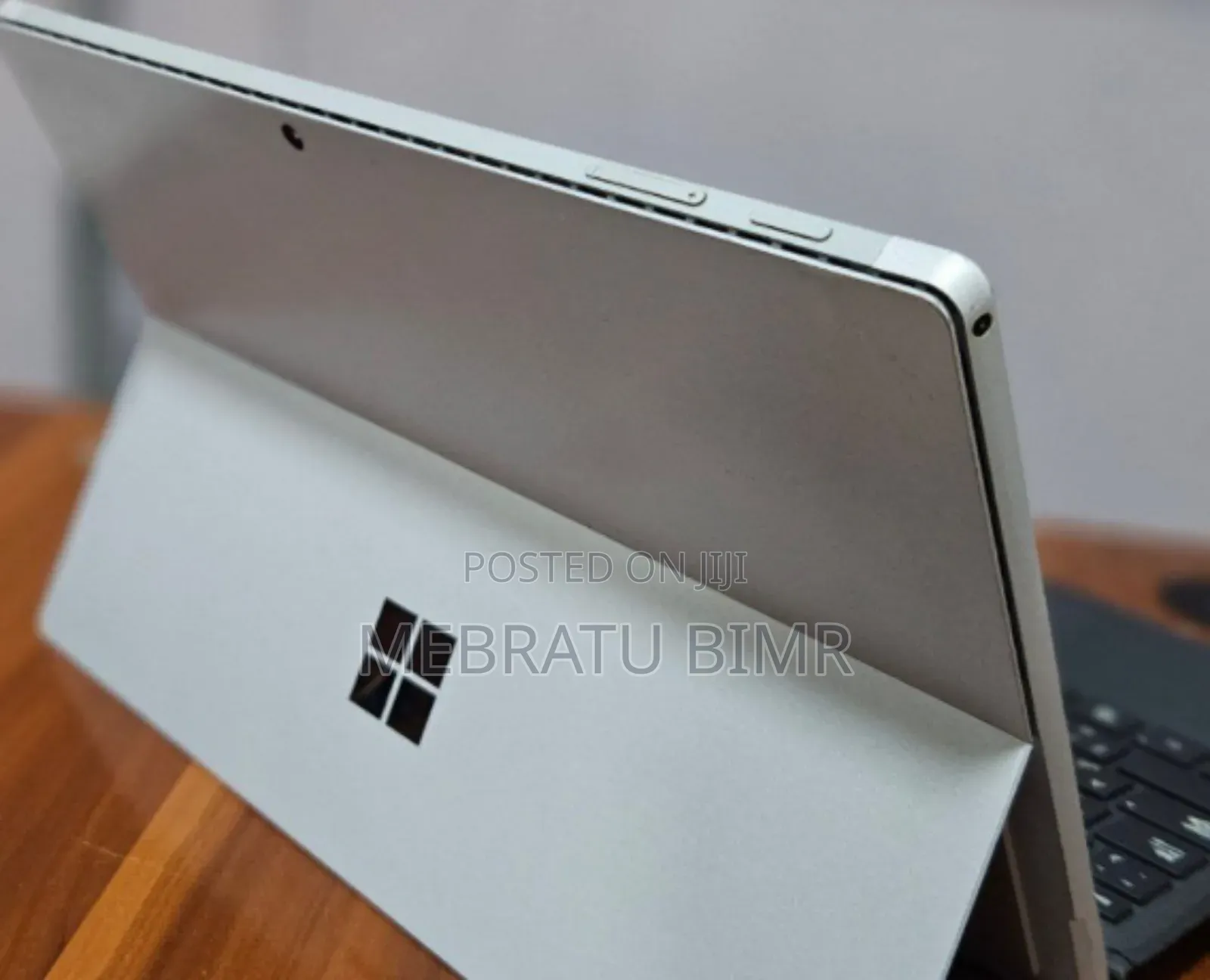 New Laptop Microsoft Surface Pro 7 8GB Intel Core I5 SSD 128GB