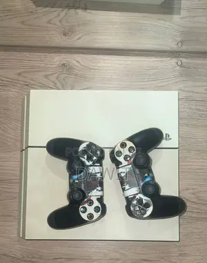 Ps4 Storage 512 Gb One Controller for Each and One Ps4 Stand With Game