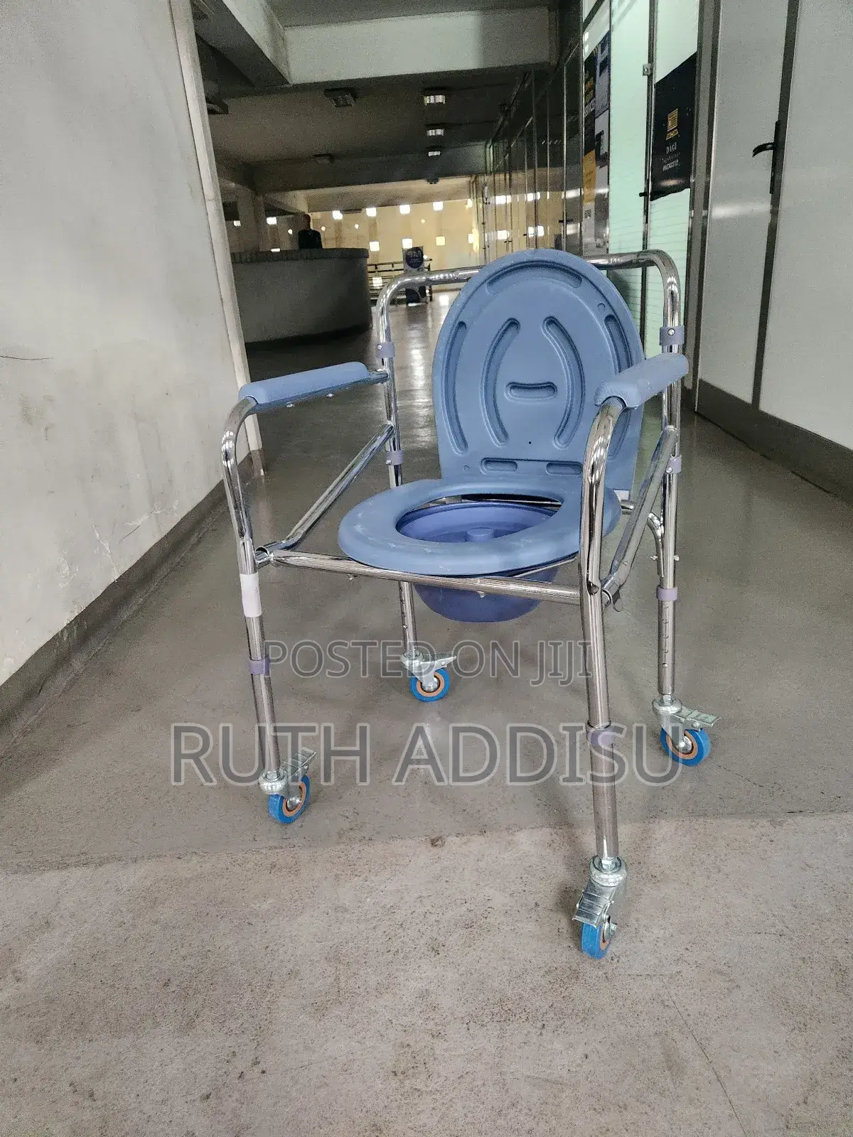 Commode Mini Wheels Wheelchair求救three Functional Hospital Chair仔在popo
