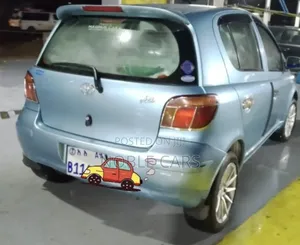 Toyota Vitz 2002 Blue