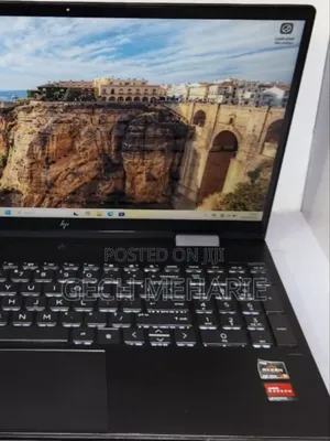 New Laptop HP Envy X360 16GB AMD Ryzen 5 SSD 256GB