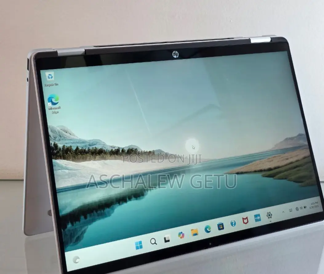 New Laptop HP OmniBook 5 Flip 16GB Intel Core 7 SSD 1T