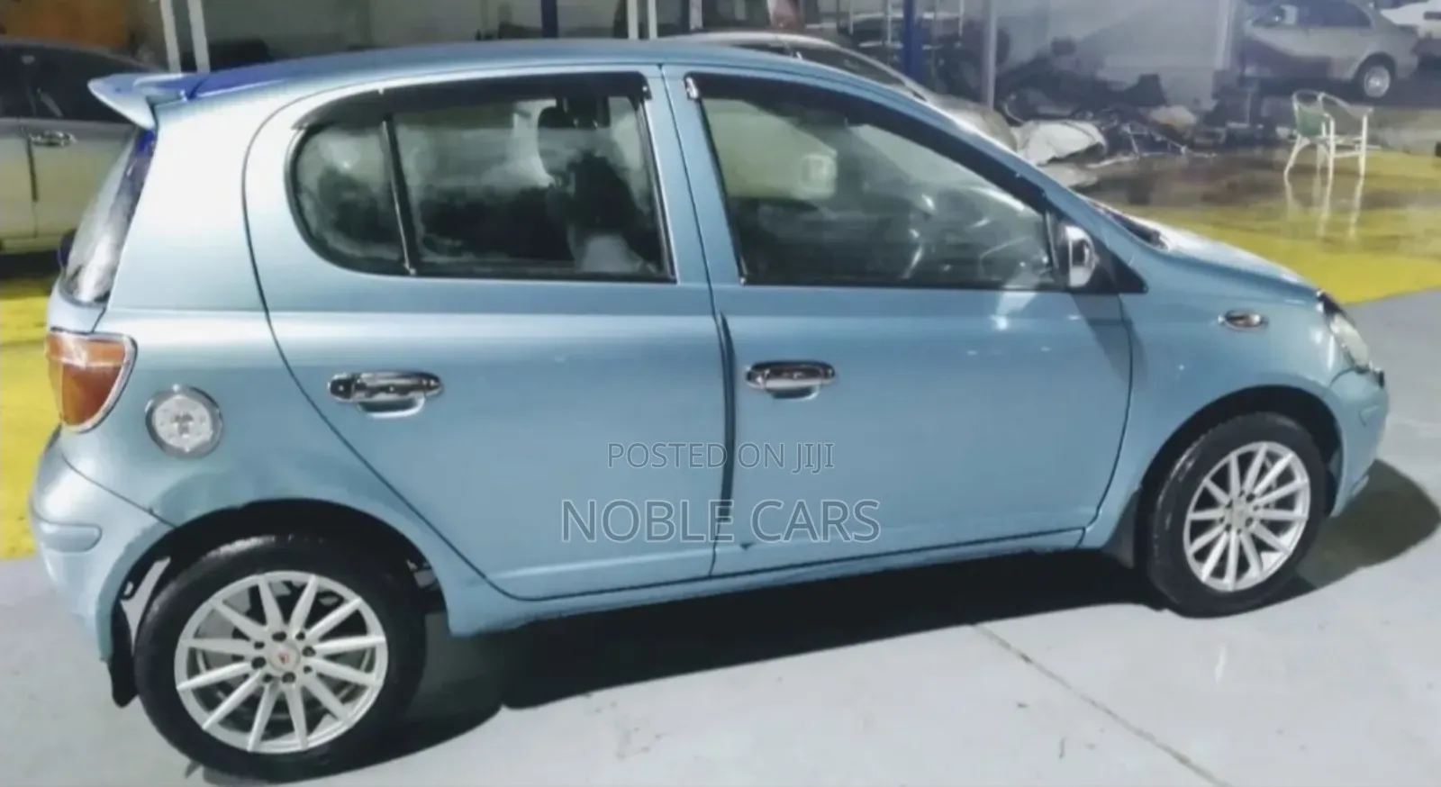 Toyota Vitz 2002 Blue