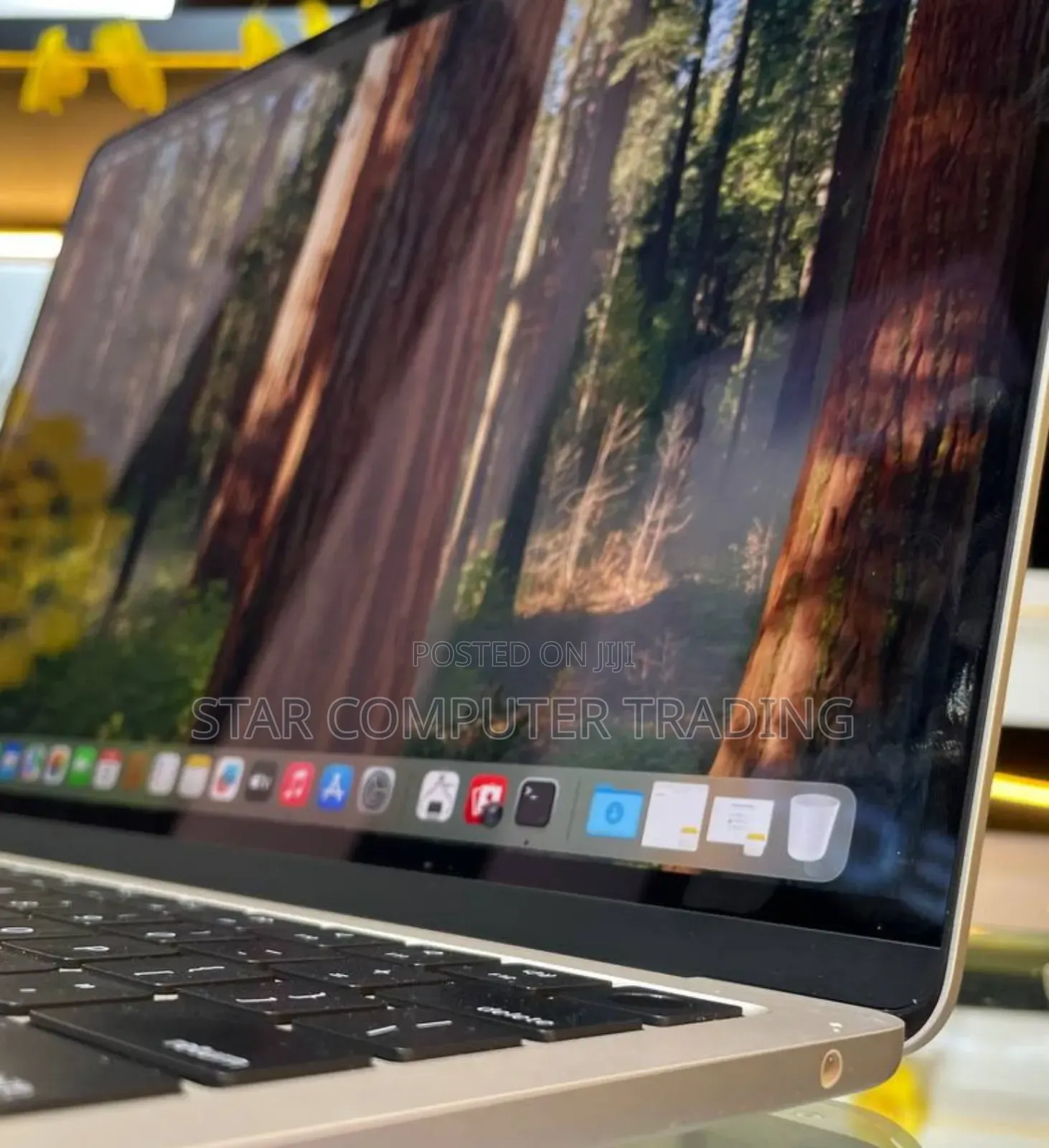 New Laptop Apple MacBook Air 2024 M3 13-Inch 16GB Apple M3 SSD 512GB