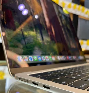 New Laptop Apple MacBook Air 2024 M3 13-Inch 16GB Apple M3 SSD 512GB