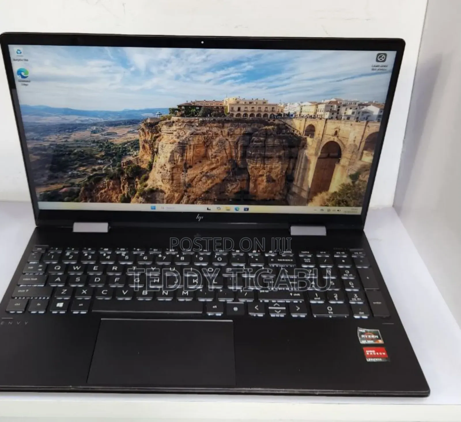 New Laptop HP Envy X360 16GB AMD Ryzen 5 SSD 256GB