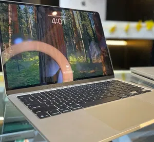 New Laptop Apple MacBook Air 2023 M2 8GB Apple M2 SSD 256GB