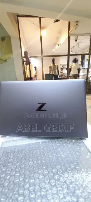 Photo - New Laptop HP ZBook 15 16GB Intel Core I5 SSD 512GB
