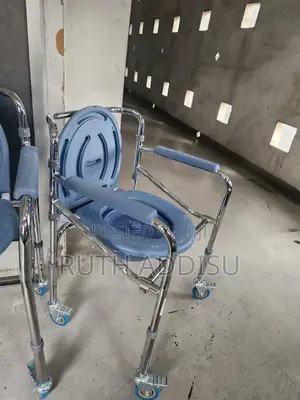 Commode Chair腕表commode Chair痲我four Wheels Commode Chair With Wheels