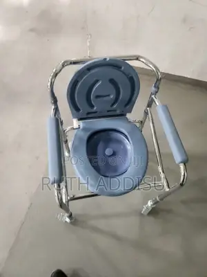 Commode Mini Wheels Chair做好toilet Wheelchair癲同commode Wheelchair New
