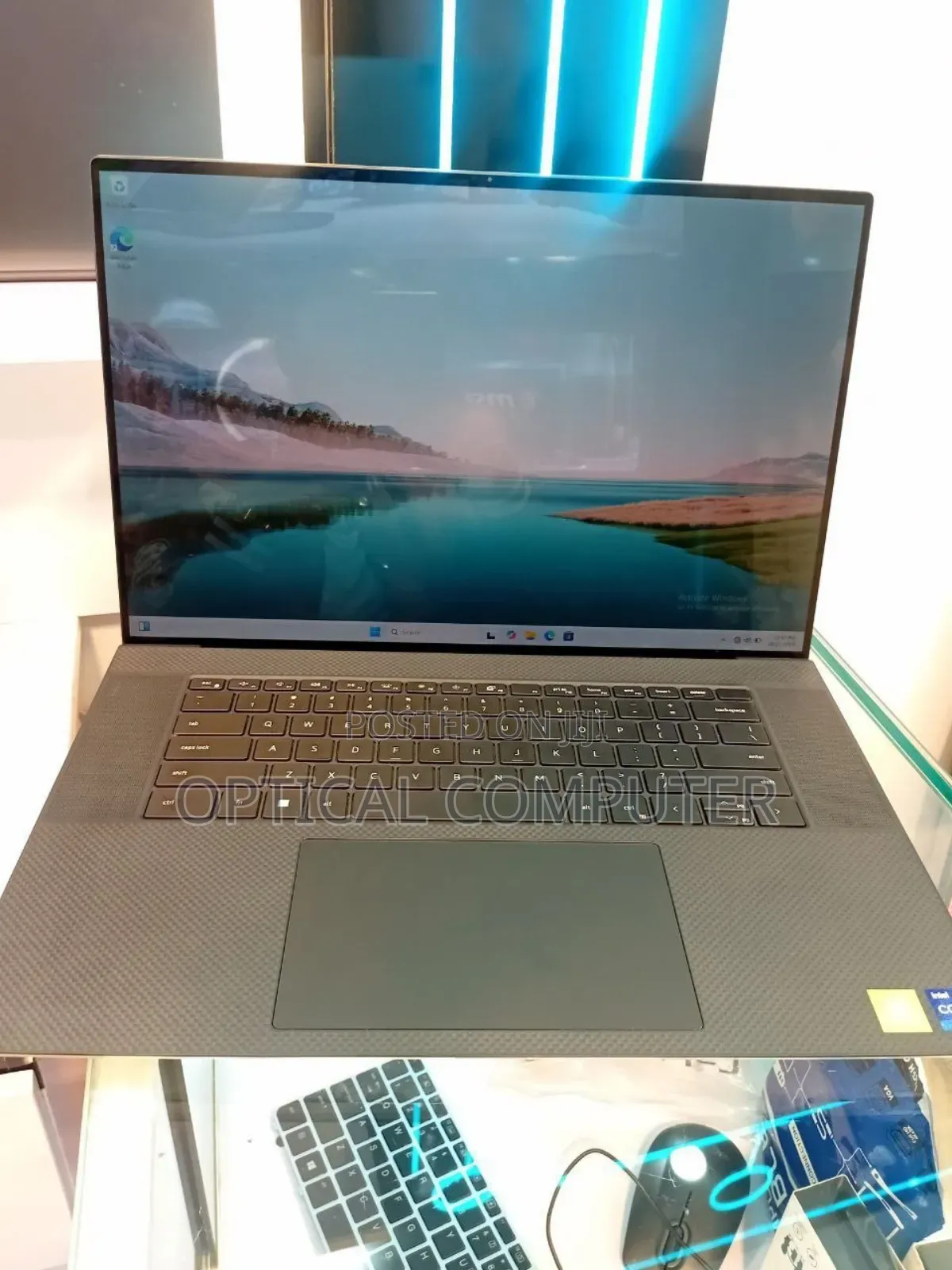 New Laptop Dell XPS 17 9720 64GB Intel Core I9 SSD 4T