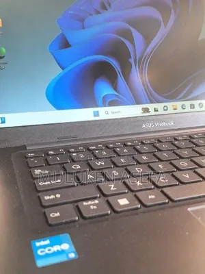 New Laptop Asus VivoBook 15 X505BA 8GB Intel Core I3 SSD 128GB