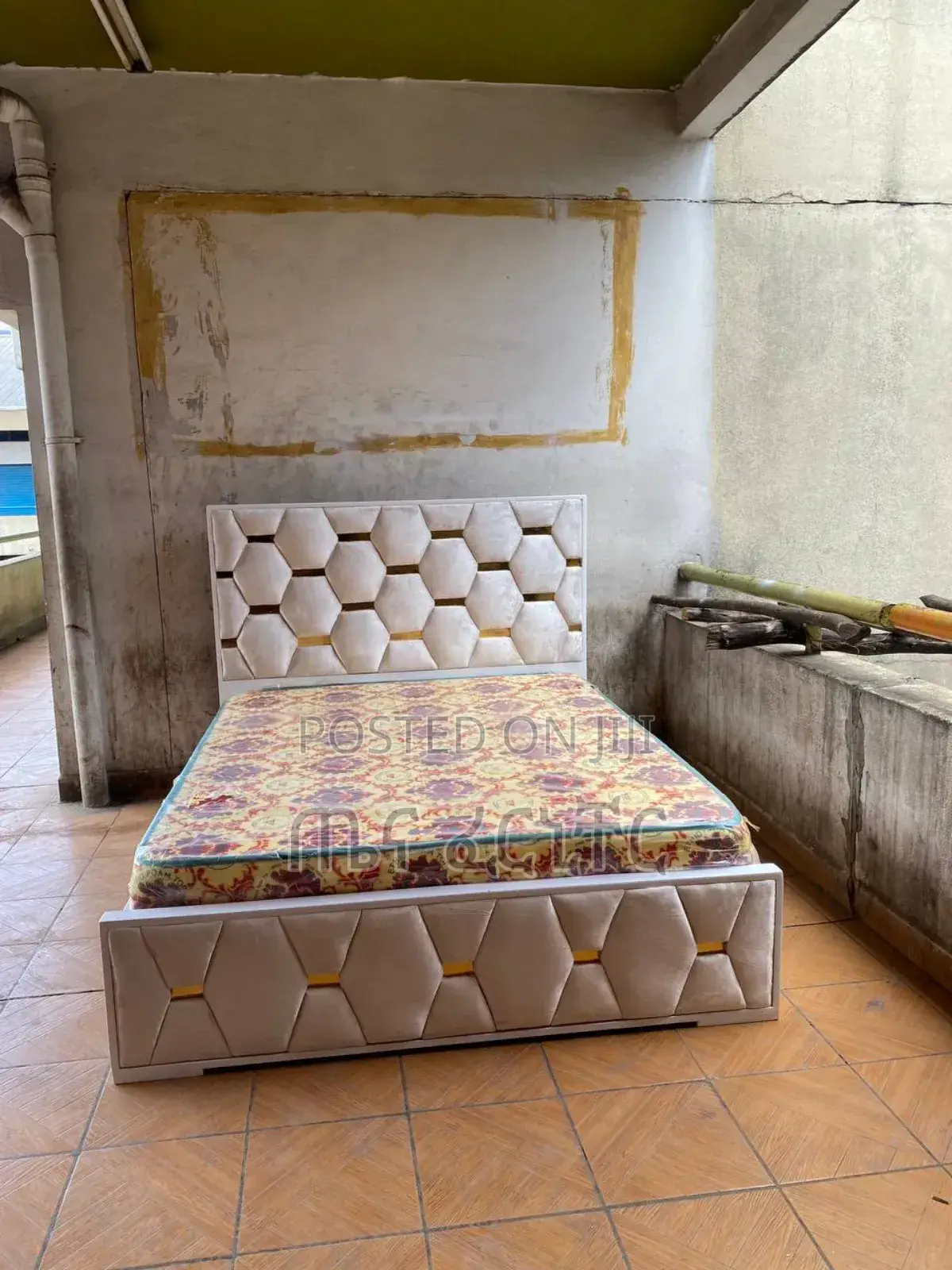 1.20 Diamond አልጋ(Alga),Bed በ16800.