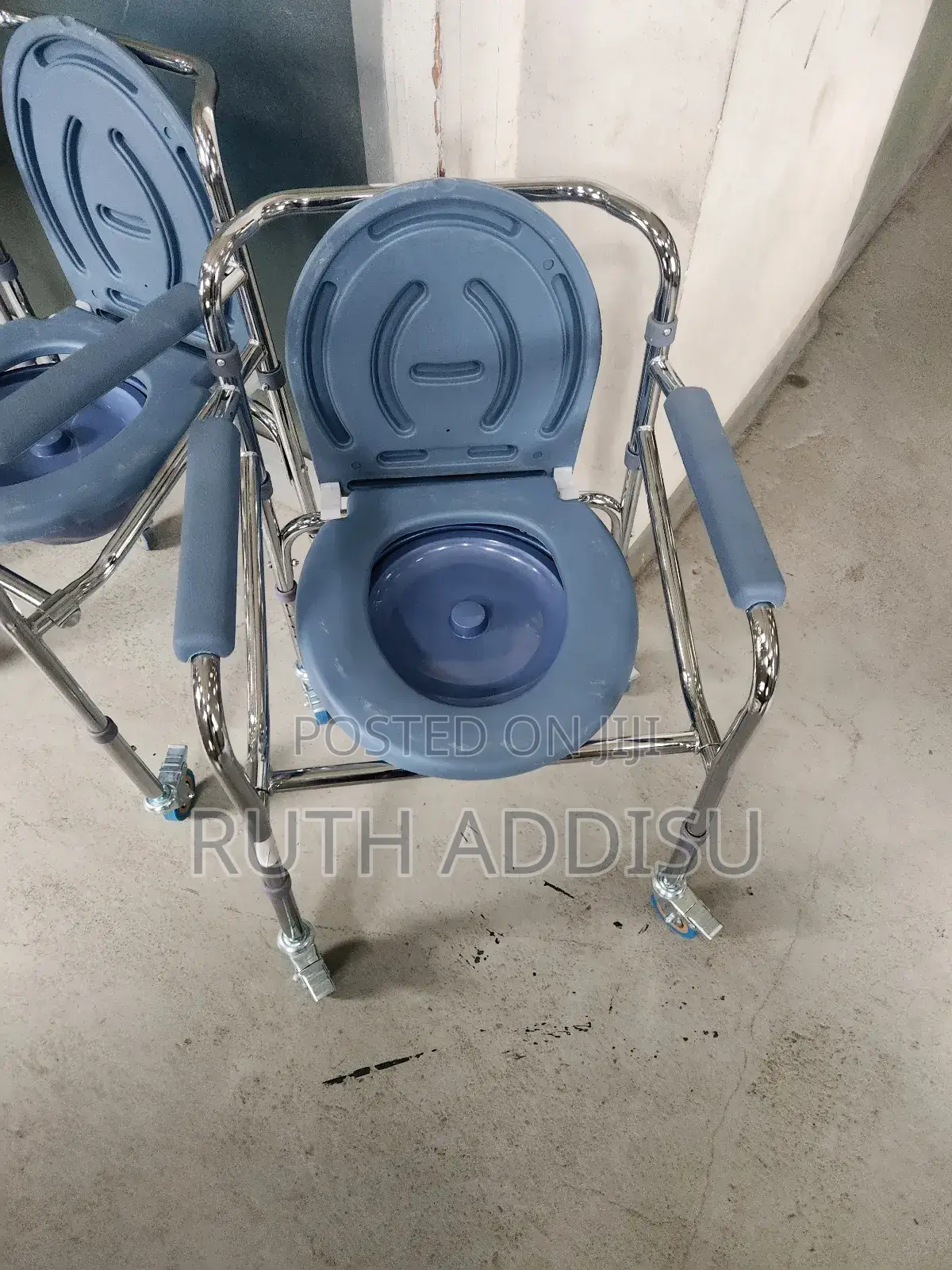 Commode Mini Wheels Chair痛批commode Chair Shower Taking Commode Chair