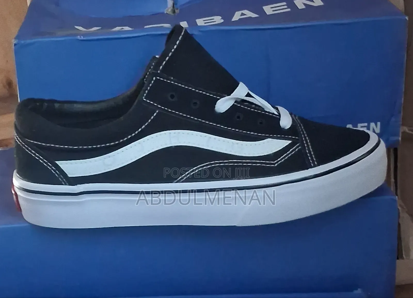 Shoes Hole Seler Phone