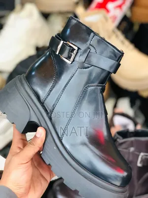 Photo - Fashion Women Shoes