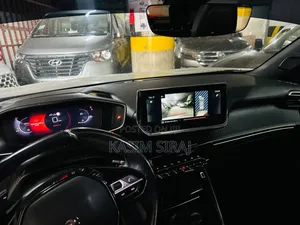 Peugeot 2008 2022 Silver