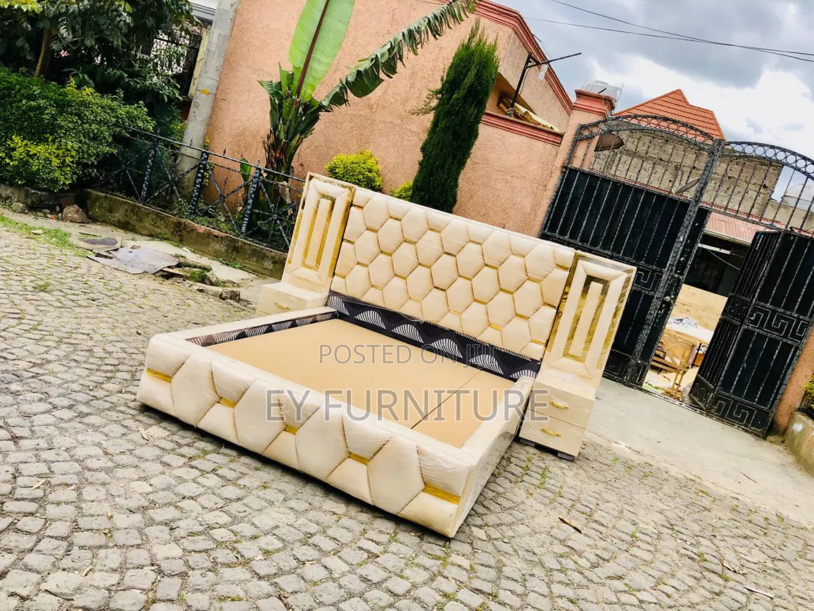 Alga አልጋ Bed Dimond Bed