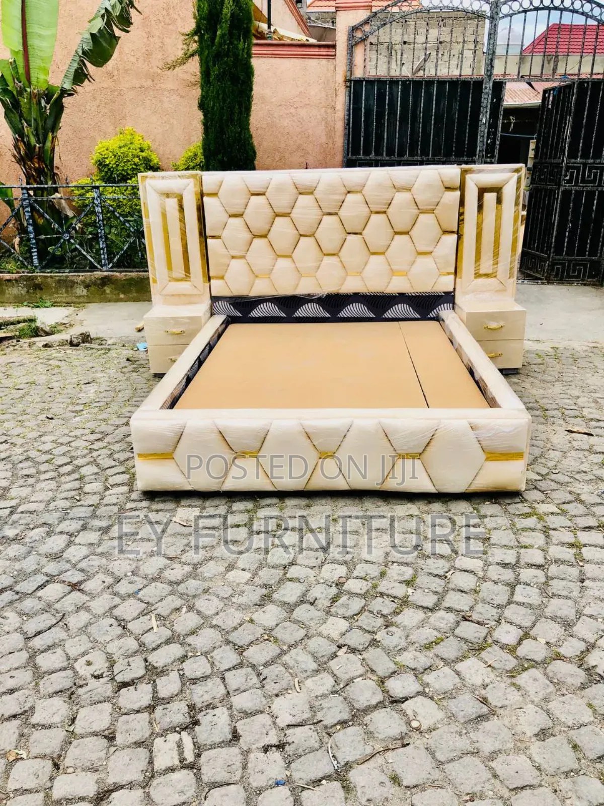 Alga አልጋ Bed Dimond Bed