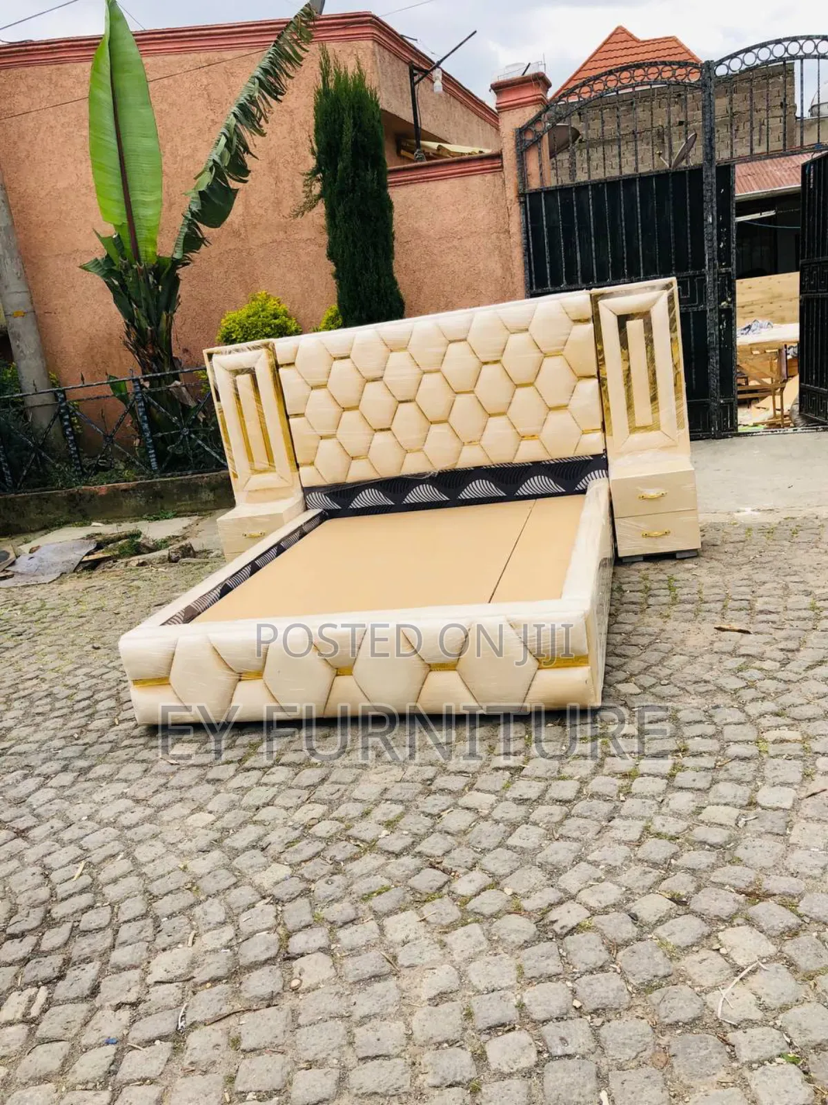 Alga አልጋ Bed Dimond Bed