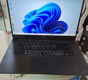 New Laptop Dell Precision 5540 16GB Intel Core I5 SSD 512GB