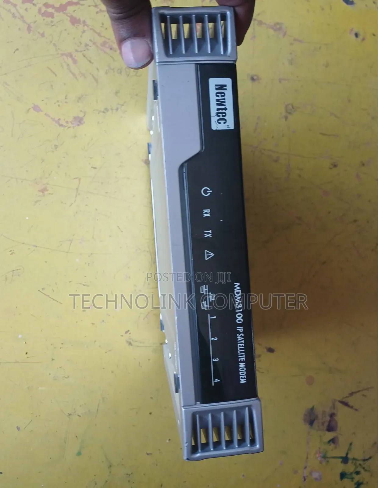 Newtec Mdm3100 Ip Satellite Modem for High-Speed Internet