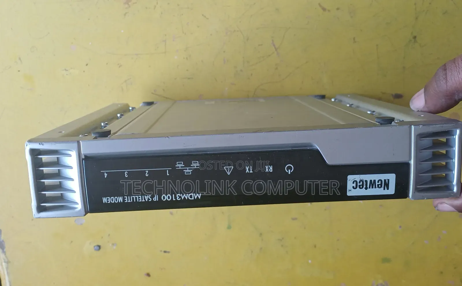 Newtec Mdm3100 Ip Satellite Modem for High-Speed Internet