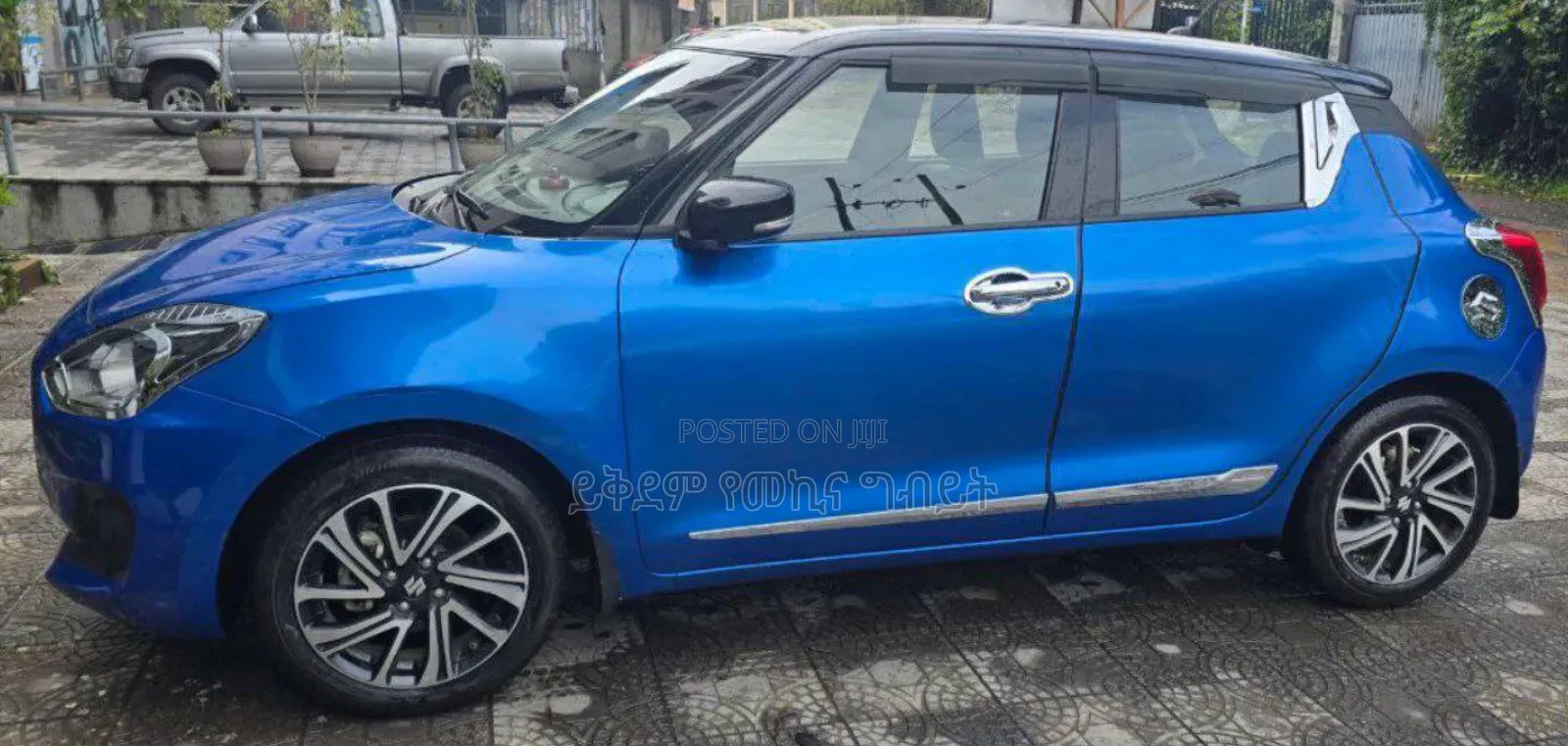 Suzuki Swift 2022 Blue