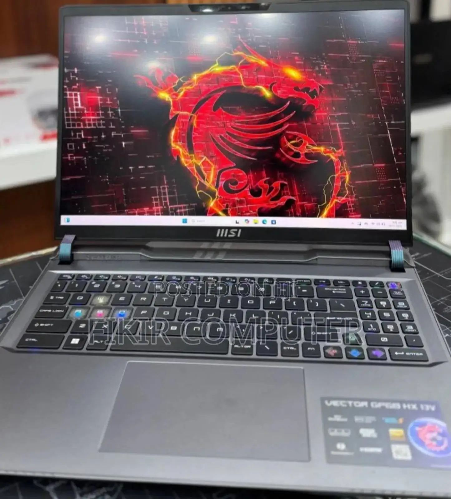 New Laptop MSI Vector GP68 HX 13V 16GB Intel Core I9 SSD 1T