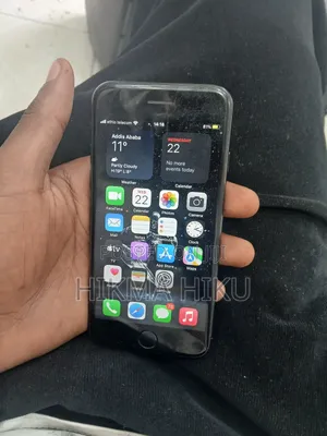 Photo - Apple iPhone 7 32 GB Black