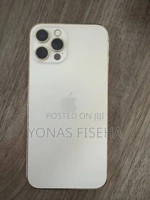 Photo - Apple iPhone 12 Pro 256 GB Gold