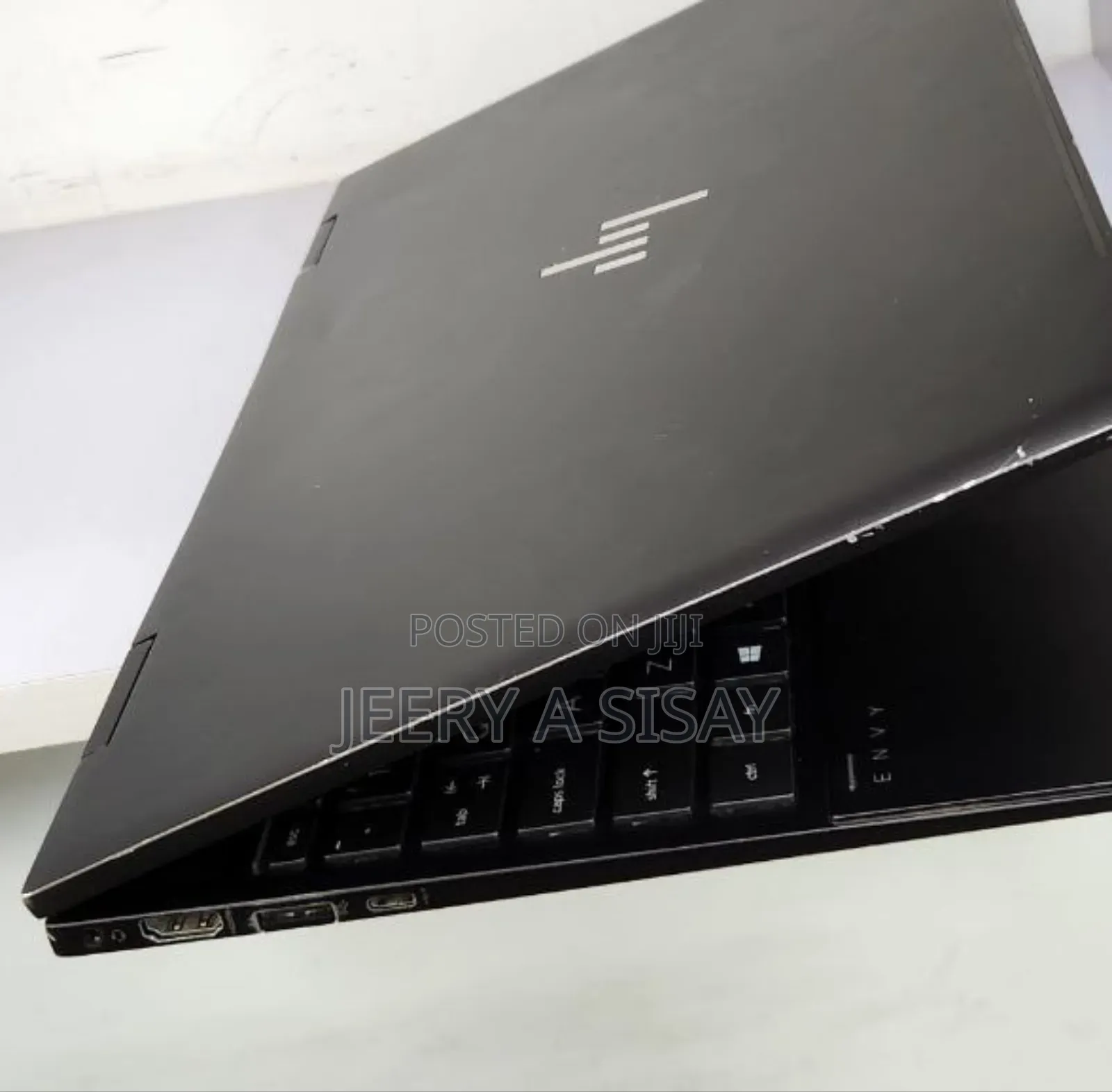 New Laptop HP Envy X360 8GB AMD Ryzen 5 SSD 256GB