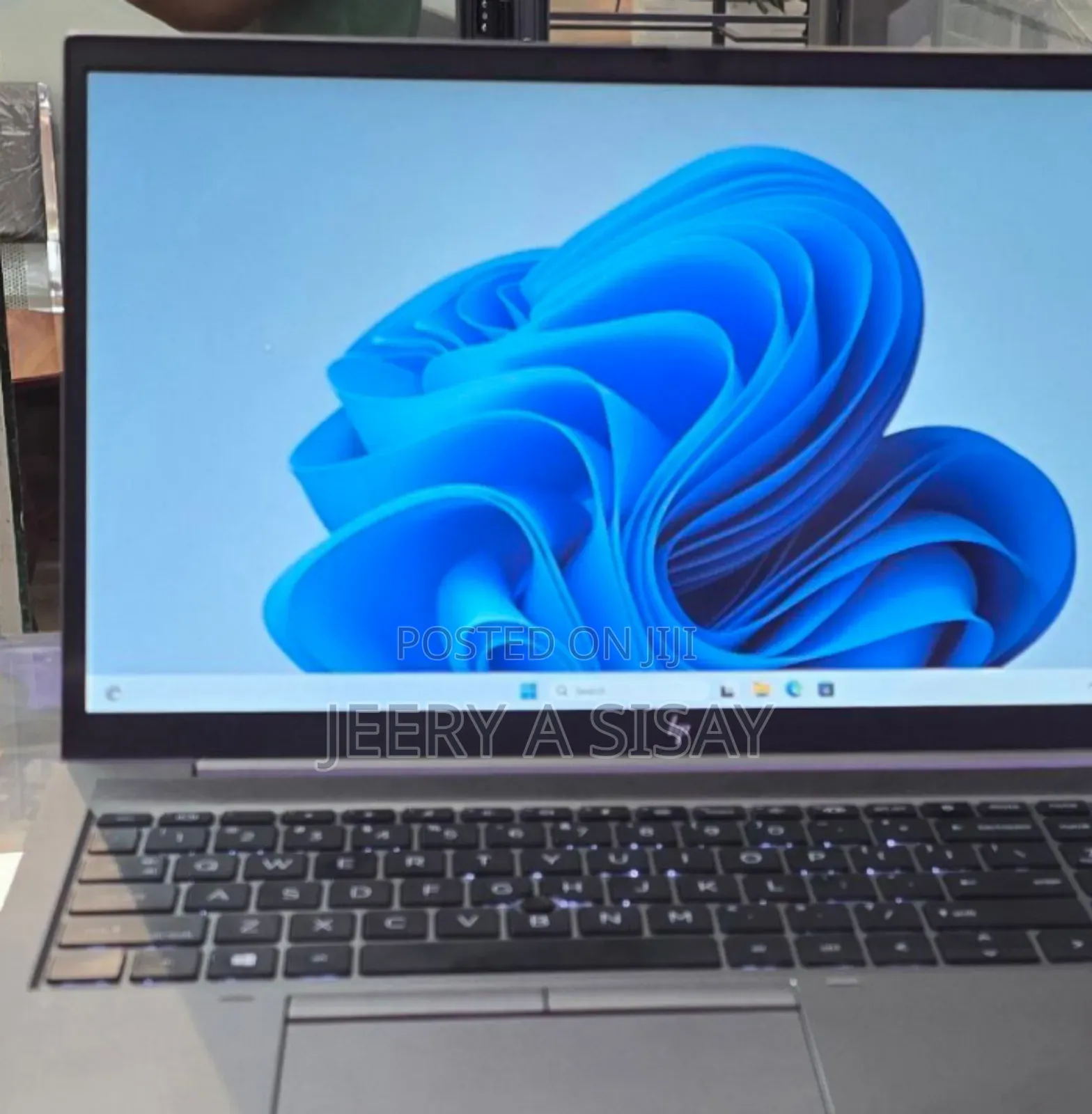 New Laptop HP ZBook Firefly 14 G7 16GB Intel Core I7 SSD 512GB