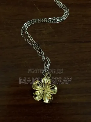 Flower Necklace