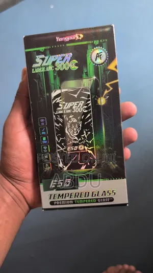 iPhone 17 Cover and Glass