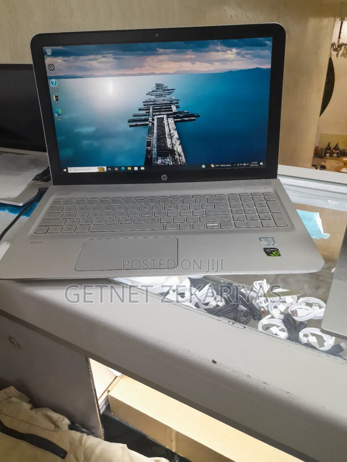 New Laptop HP Envy 15 8GB Intel Core I5 HDD+SSD 1T