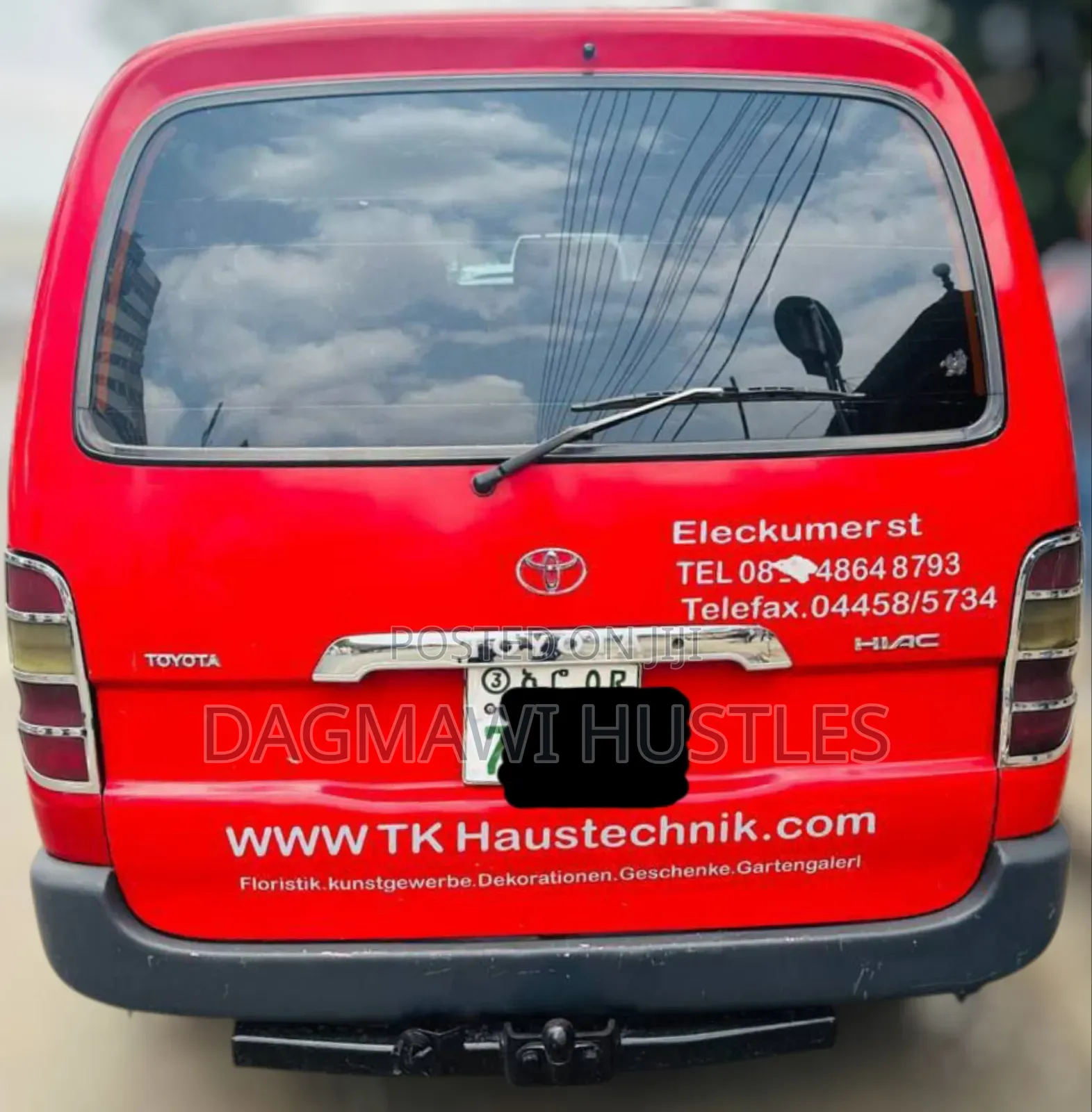 Toyota HiAce 2006 Red