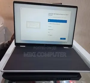 New Laptop HP OmniBook 5 Flip 16GB Intel Core 7 SSD 512GB