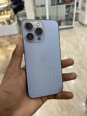 Photo - Apple iPhone 13 Pro 256 GB Blue