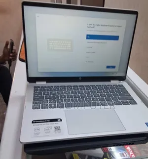 New Laptop HP OmniBook 5 Flip 16GB Intel Core 7 SSD 512GB