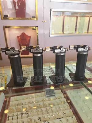 የወርቅ መበየጃ Welder