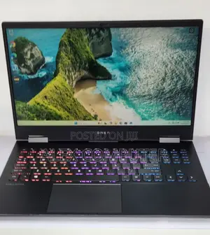 New Laptop HP Omen 15 16GB AMD Ryzen 7 SSD 512GB
