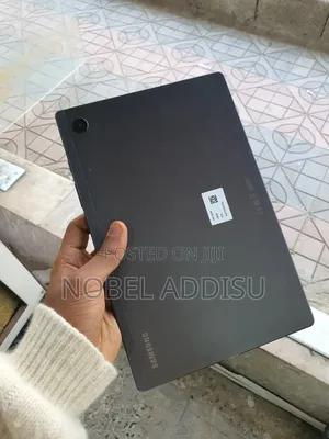 Photo - New Samsung Galaxy Tab 8.9 P7300 64 GB White