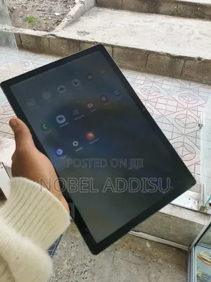 New Samsung Galaxy Tab 8.9 P7300 64 GB White