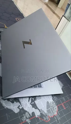 New Laptop HP Zbook Studio G7 16GB Intel Core I7 SSD 1T