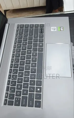 New Laptop HP Zbook Studio G7 16GB Intel Core I7 SSD 1T