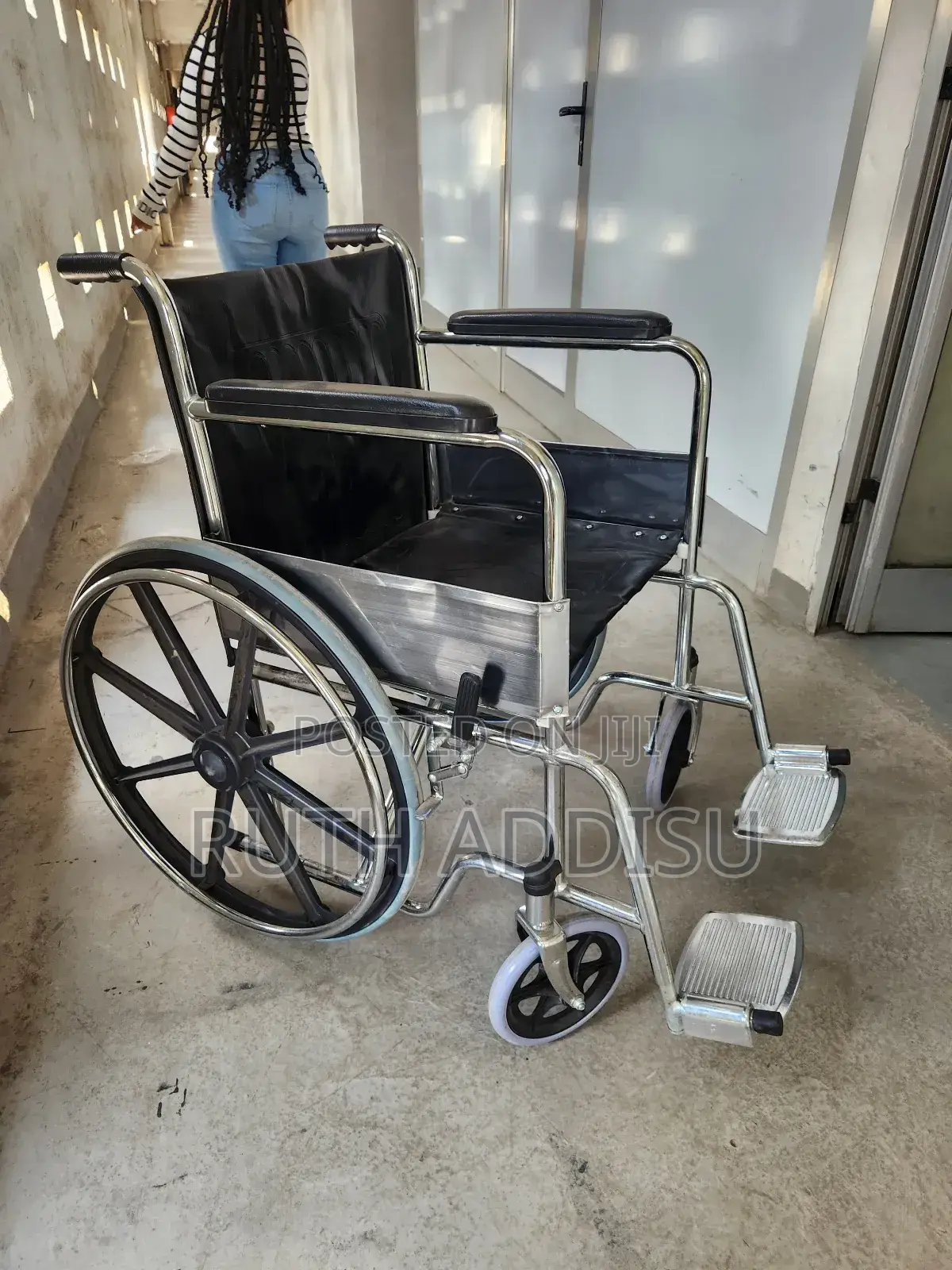 Normal Foldable Wheelchair轟動wheelchair擬訂wheelchair批判wheelchair Medical