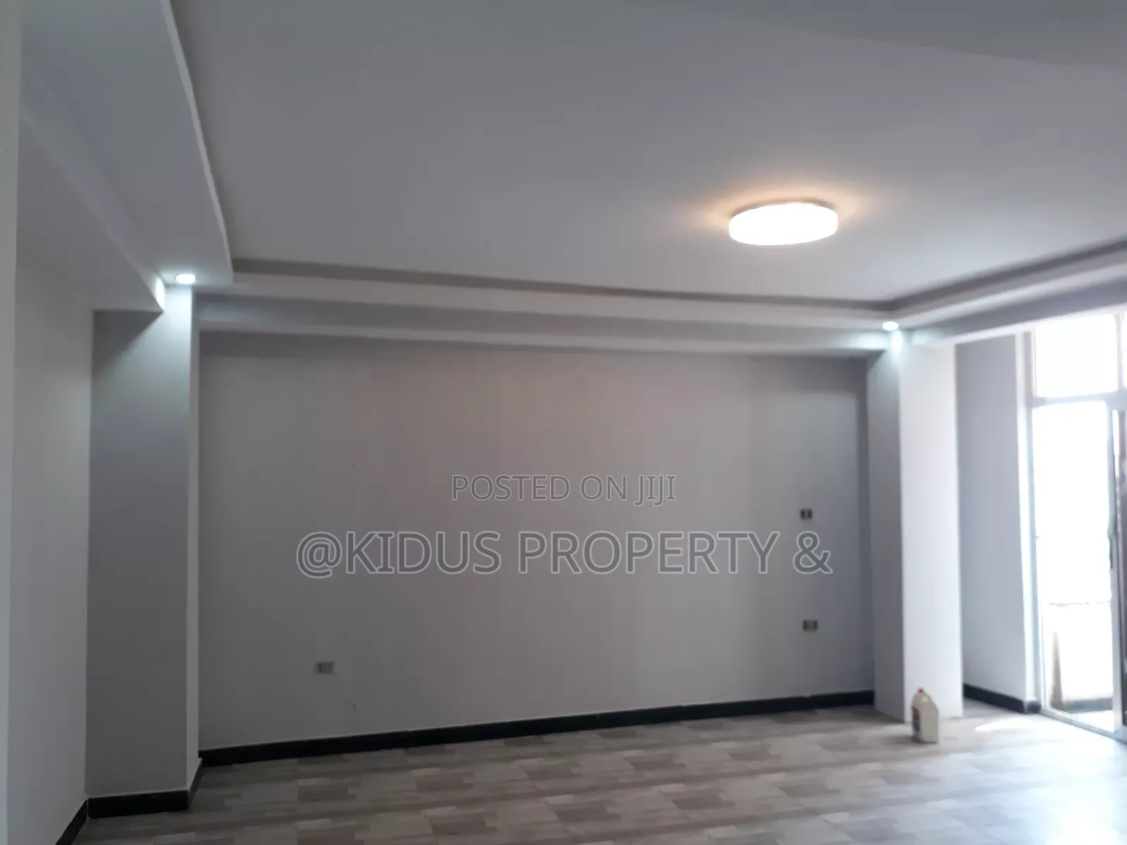 2bdrm Apartment in Abo Square, Nifas Silk-Lafto for rent